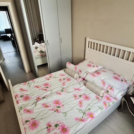 Classy Apartment At European Quarter Brussels Exterior photo